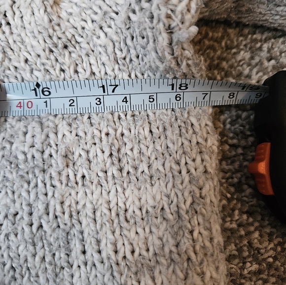 Wind River Nordic Fair Isle Cable Knit sweater warm oatmeal grey L fits like M - Picture 4 of 13